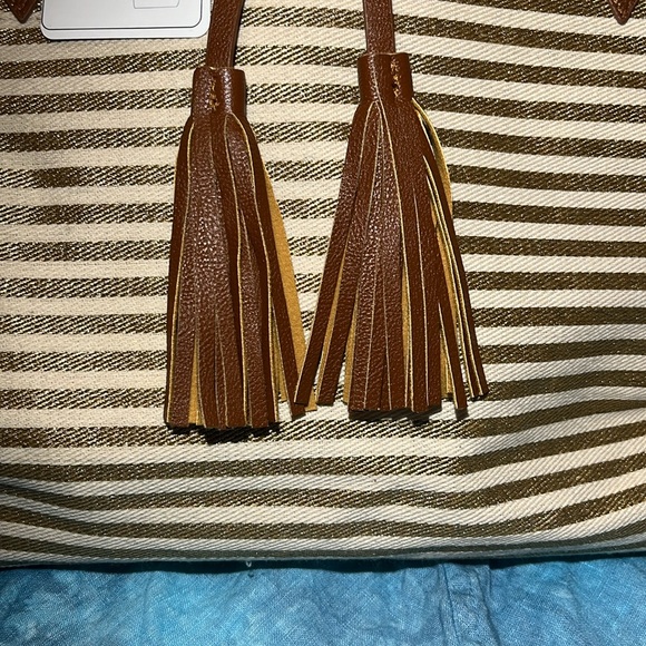 NWT MADDEN GIRL REVERSIBLE TOTE SET W/small shoulder bag - Picture 14 of 15